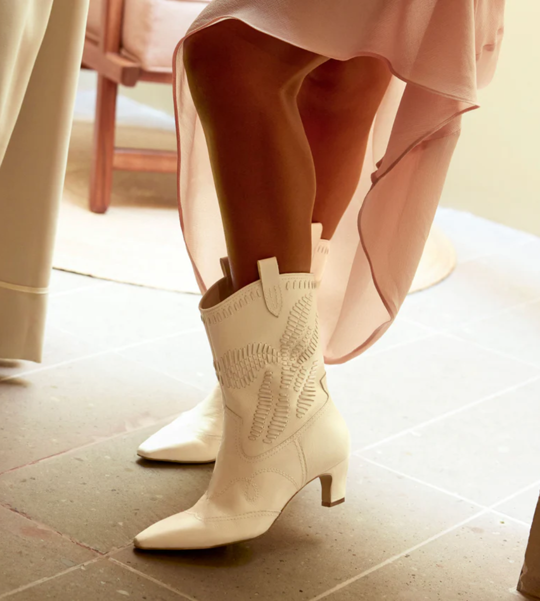 dolce vita tavla cowboy boot off white