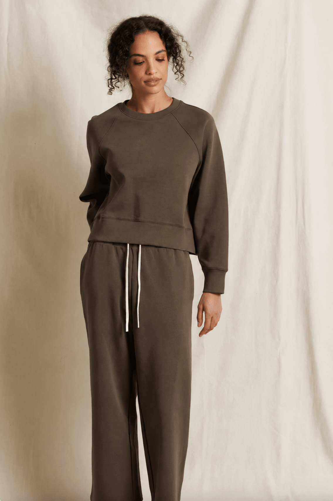 Nell Sweatshirt - Em's BoutiquePerfect White Tee