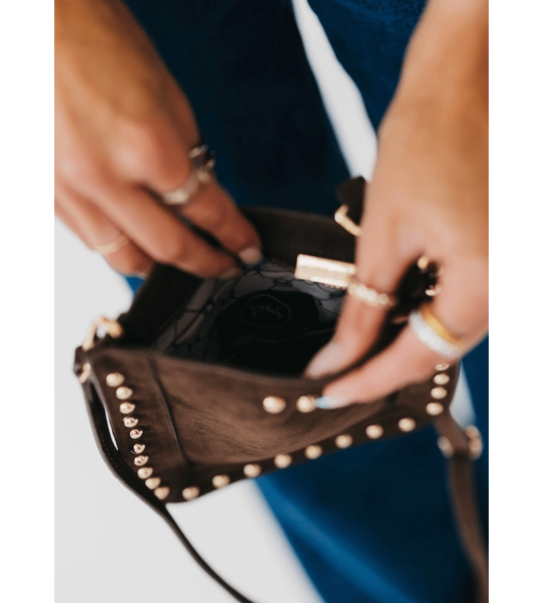 Shelby Phone Bag - Em's BoutiqueEm's Boutique